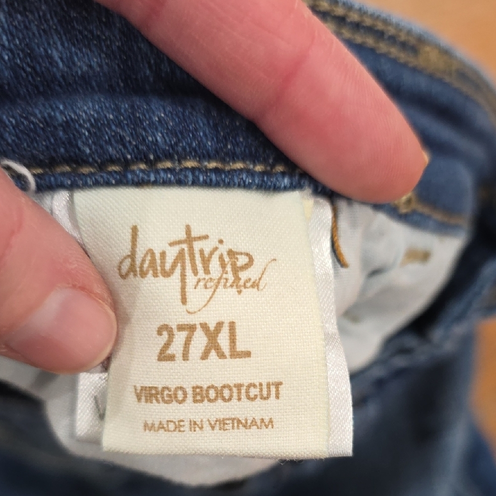 Daytrip Women's Straight Leg Jeans in Deep Blue - Picture 2 of 4